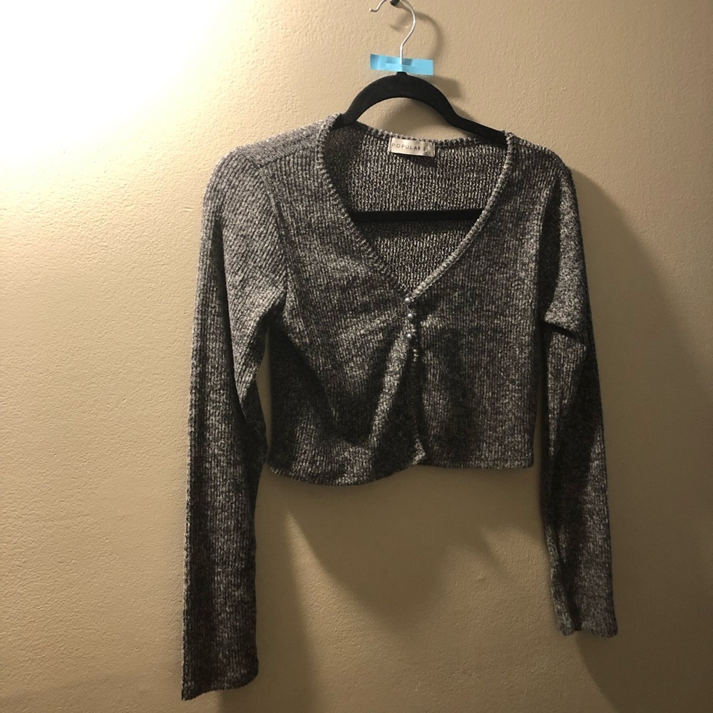 Gray long sleeve crop cardigan